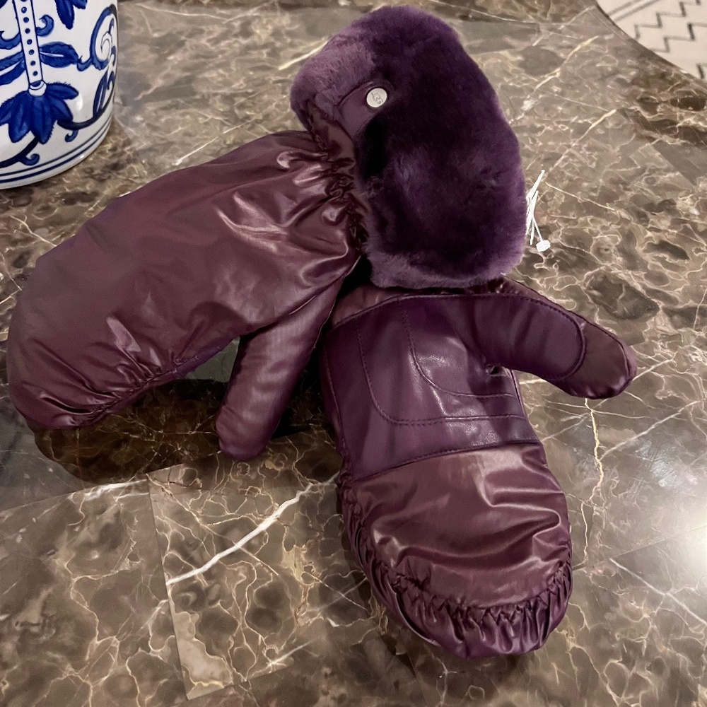 UGG Purple Genuine Leather Real Fur Shearling Mittens NWT